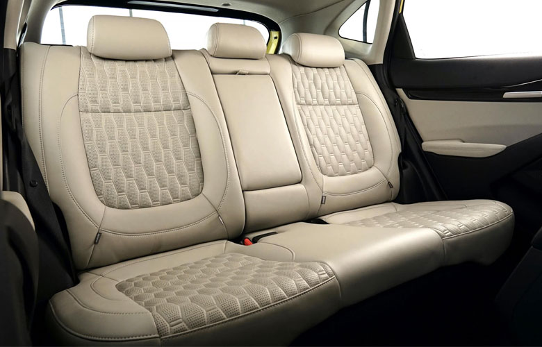 Phiên bản 1.4 Luxury, Premium và 1.6 Premium sẽ sử dụng ghế da màu Beige