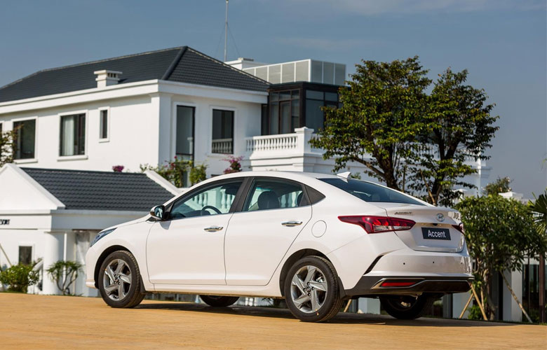 Thân xe Hyundai Accent mượt mà với các đường khí động học nhẹ nhàng