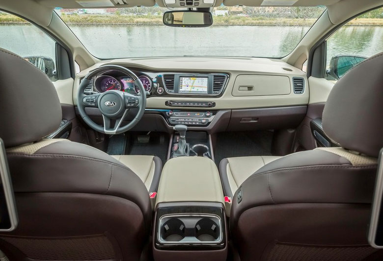 Xe 7 chỗ Kia Sedona sở hữu khoang nội thất rộng rãi